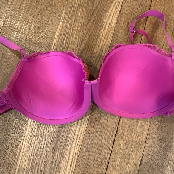 Gorgeous EUC Victoria’s Secret 34D Very Sexy Bra - Picture 4 of 4